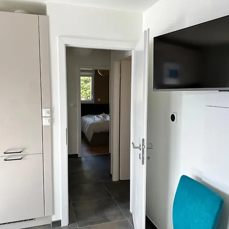 Neuf Vue 6/8pers Apartament